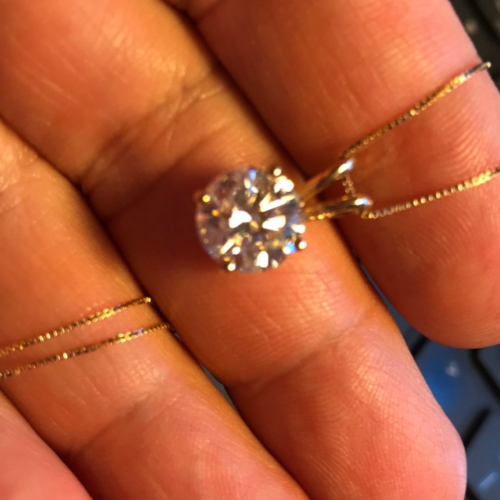 First offer wins!!! Moissanite fire 2.20ct diamond equivalent weight